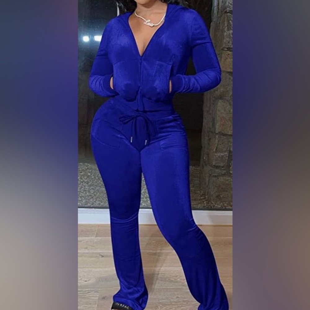 Brand New Yeshire  Women's 2 Piece Outfits Velvet Sweatsuit!